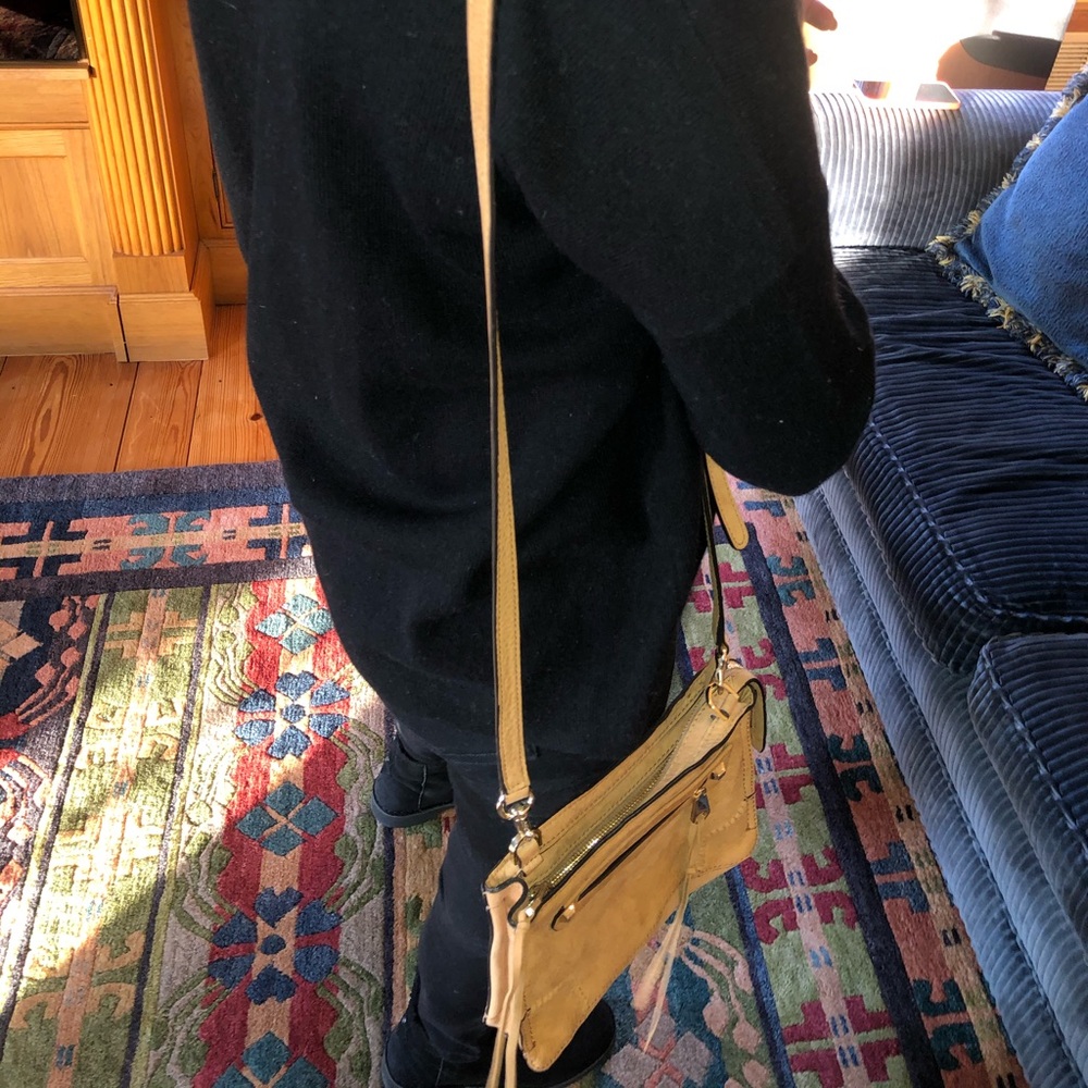Cross body bag beige